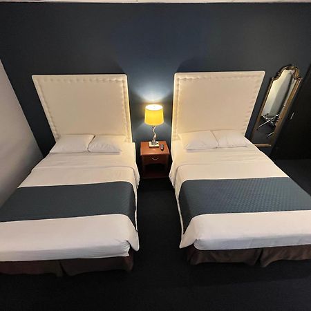 Le Voyageur Inn Mattawa Екстер'єр фото