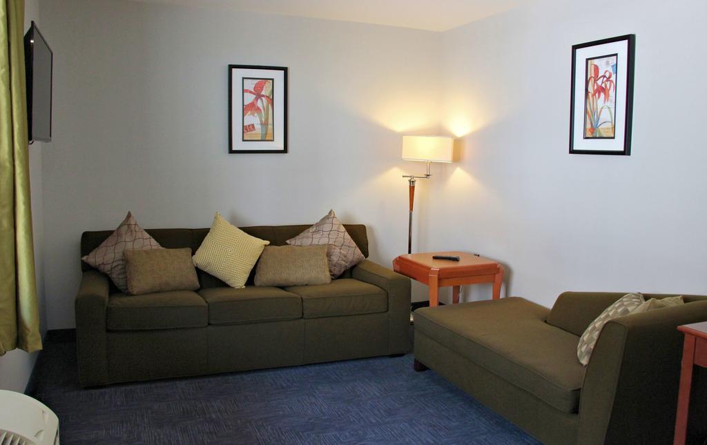 Le Voyageur Inn Mattawa Екстер'єр фото