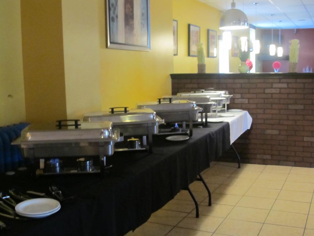 Le Voyageur Inn Mattawa Екстер'єр фото
